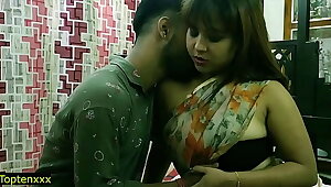 Indian beautiful Hot model hook-up with teen boy at home! with clear hindi audio! sharee hook-up